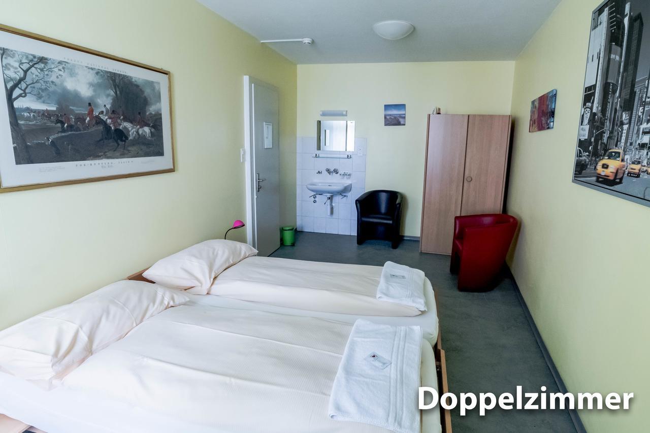Hotel & Backpackers Zak Schaffhausen Exterior photo